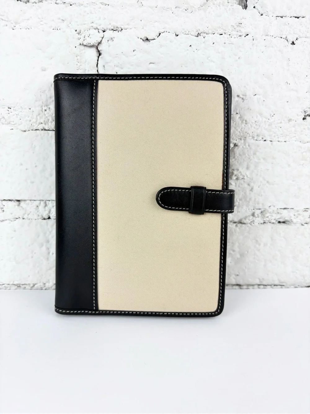 Coach cream black